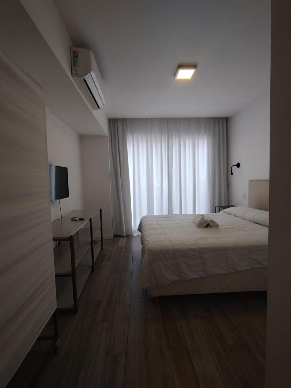 Wesleep Paraguay Departamentos En Microcentro بوينس آيرس المظهر الخارجي الصورة